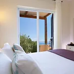 Villa Eione