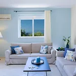 Villa Eione *