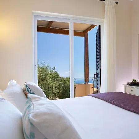 Villa Eione